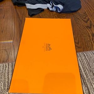 Hermès men’s shoe box.. perfect condition.